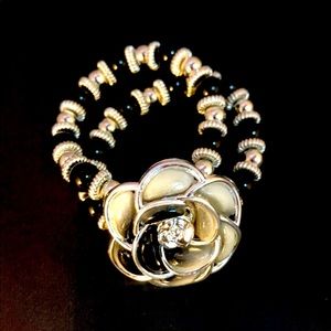 Black flower beaded double crossed charm bracelet